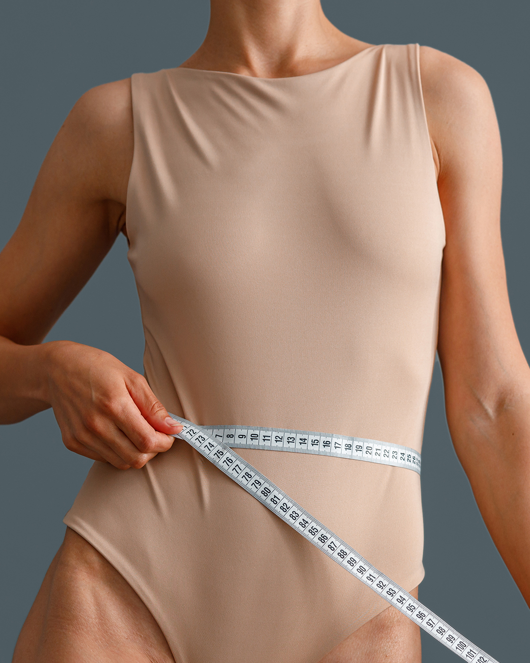 Renuvion J-Plasma en Tunisie avec Trivamed pour traiter le relâchement cutané après amaigrissement ou grossesse sans cicatrices